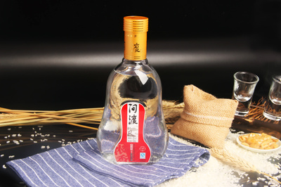 司空尹香 白酒電商網(wǎng)頁(yè)拍攝的藝術(shù)與商業(yè)融合